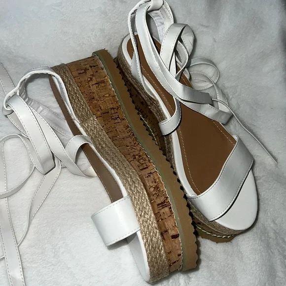Truffle collection Elegant White Women's Sandals size 6 - Picture 4 of 6